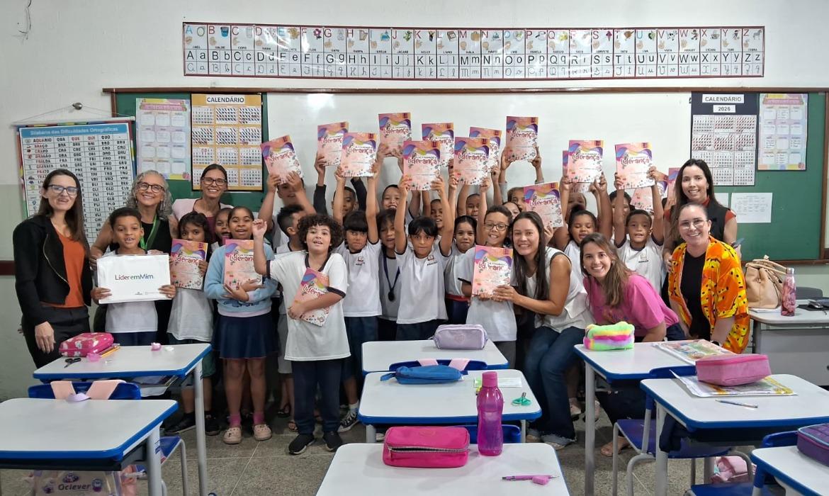 Líder em Mim: visitas de assessoria pedagógica fortalecem ações de desenvolvimento socioemocional em estudantes da Rede Municipal de Ensino