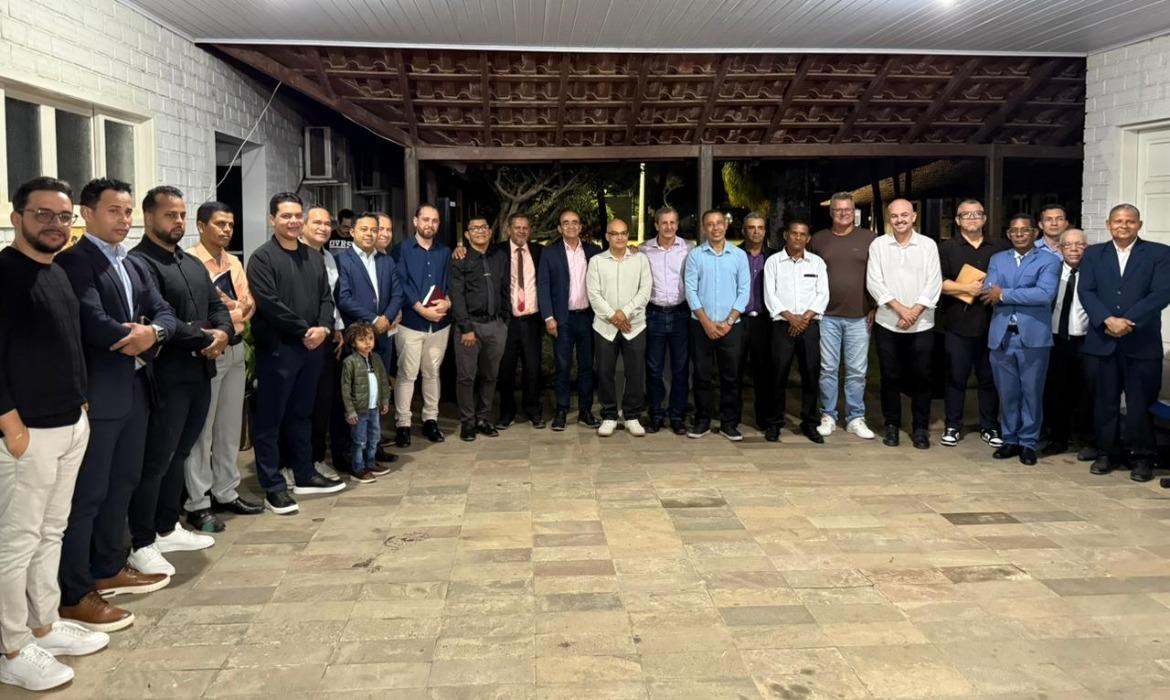 Prefeitura de Aracruz homenageia pastores em celebração ao Dia do Pastor