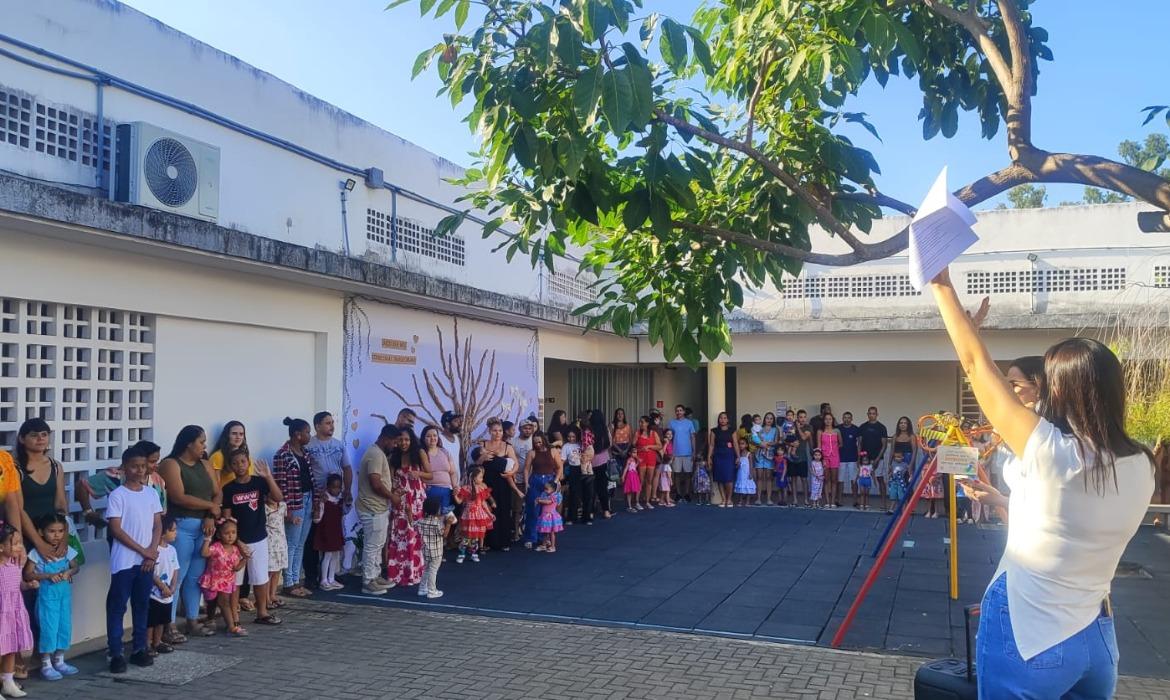 Dia da Família na Escola: projeto Natureza no Brincar fortalece vínculo entre familiares e escola