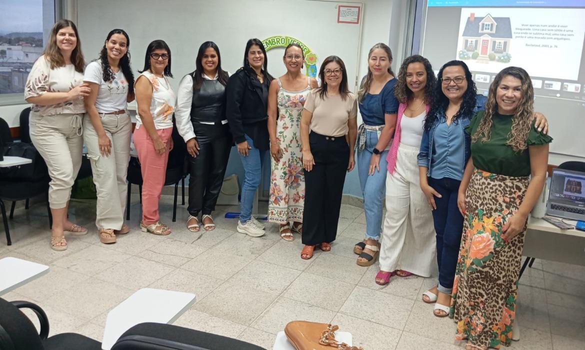 Professoras de Educação Especial-Deficiência Auditiva (DA) participam de formação com debate aberto e colaborativo e troca de experiências