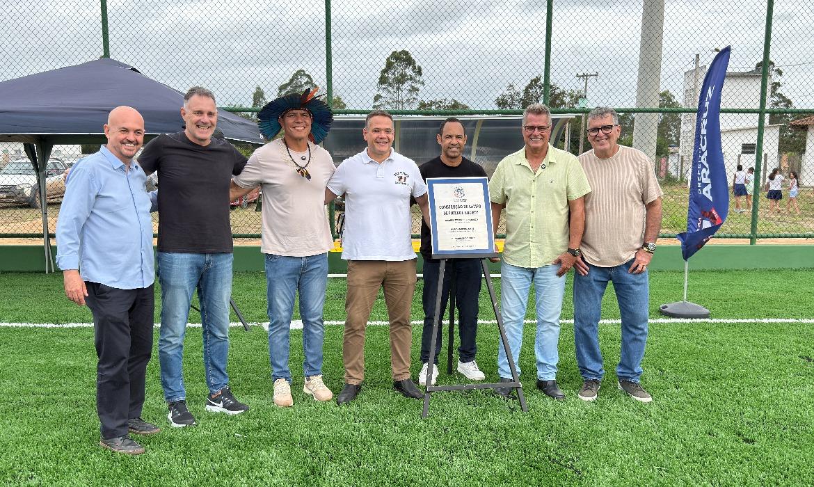 Inauguração: Campo Bom de Bola da Aldeia Pau Brasil é entregue à comunidade