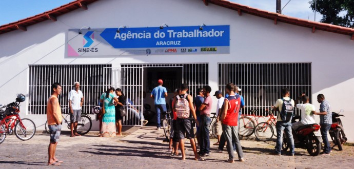  Dia do Trabalho: SINE de Aracruz homenageia trabalhadores 