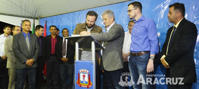 Prefeitura de Aracruz oficializa ordem de serviço para obras de drenagem e calçamento dos bairros Nova Conquista e Morobazinho