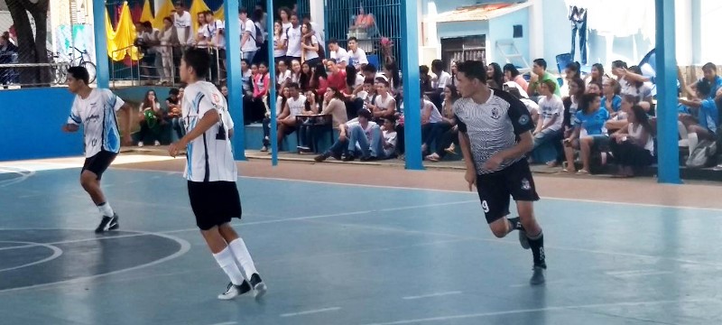 “Casa cheia” e muita empolgação na fase eliminatória de futsal do JOEMA