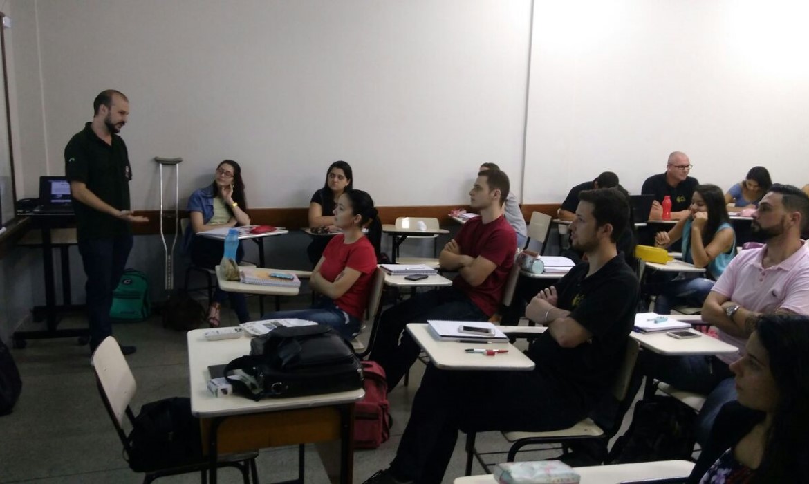 Estudantes e Secretaria de Meio Ambiente se preparam para ação de limpeza em praias de Aracruz