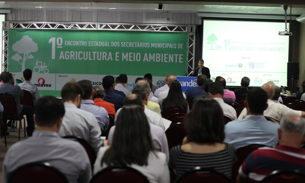 Prefeitura de Aracruz participa do 1º Encontro Estadual dos Secretários Municipais de Agricultura e Meio Ambiente